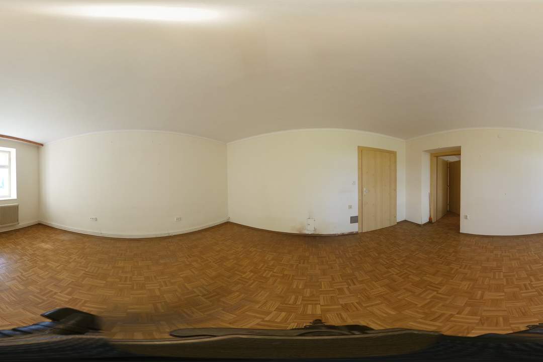 Rarität "Vierkanter" direkt neben dem Golfplatz Burgauberg-Neudauberg