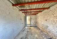 Wohnhaus mit Sanierungsbedarf und großem Potenzial in ruhiger Lage!