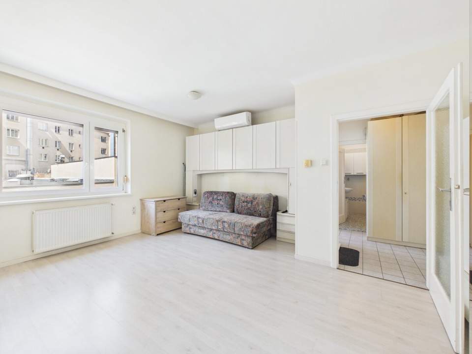 geräumige 1 Zimmer Wohnung mit Klimaanlage und Aufzug in 1100 Wien