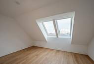 EDUART-Die Kunst des Wohnens: Hochwertiger 3-Zimmer DG-ERSTBEZUG mit ca. 16m² Terrasse (10/24)