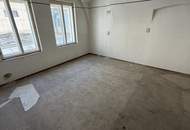 Großzügige Altbauwohnung mit 86 m² Terrasse am Hauptplatz von Tulln – Wohnen und Arbeiten