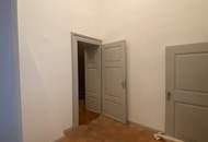 Herrschaftliches Wohnen im Schloss 138 m² 4 Zimmer Warmmiete!