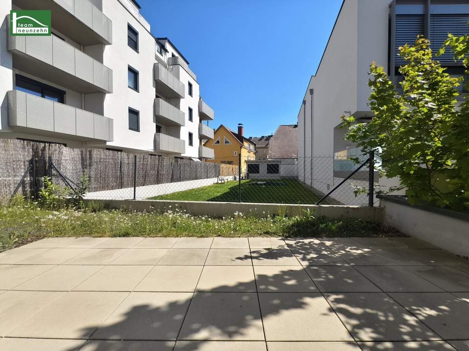 Eigengarten mitten in der Stadt! 2-Zimmer-Wohnung mit toller Ausstattung!