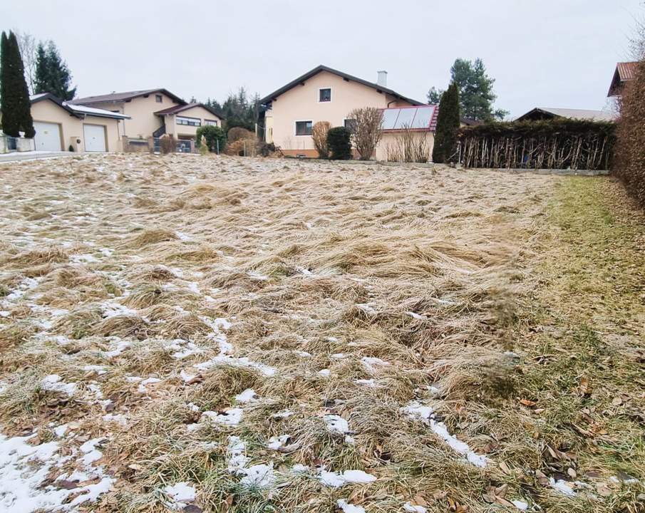 Traumgrundstück in attraktiver Lage am Ortsrand