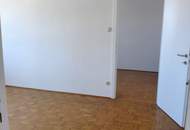 Modernes Wohnen mit Kleinstadt-Charme: Frisch sanierte, lichtdurchflutete elegante Wohnung in Stockerau