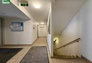 Großzügige 4-Zimmer Dachgeschosswohnung inkl. Einbauküche, Klimaanlage und sonniger Freifläche!