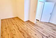 Neuer Preis! BESTLAGE hinter der Karlskirche! Prunkvolles und prestigträchtiges Altbauhaus! WG geeignete Mietwohnung im letzten Liftstock + Beste Infrastruktur und Anbindung!