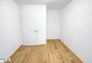 ERSTBEZUG VOR DEN TOREN WIENS - DOPPELHAUSHÄLFTE MIT STELLPLÄTZEN AUF EIGENGRUND