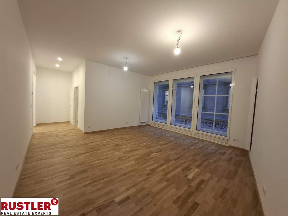 Stilvolles Büro im sanierten Altbau