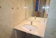 AUGARTEN-NÄHE, FÖRSTERGASSE, klimatisiertes 93 m2 Dachgeschoß, 3 Zimmer, Komplettküche, 2 Bäder, Parketten, Fernblick