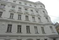 Schicke Dachwohnung mit 2 Terrassen und Traumausblick Nähe Moritzgasse!