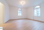 Zweitbezug: 4-Zimmer-Altbauwohnung in Citynähe - Dachgeschoss m. Klimaanlage - ab 1.3. 2026 !