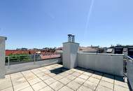Helle Dachgeschosswohnung mit 3 Schlafzimmern, Kamin & Dachterrasse