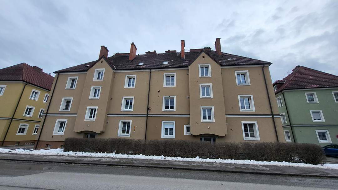 Praktische 2-Zimmer Wohnung in sonniger Lage!