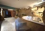 360° TOUR // REPRÄSENTATIVES EINFAMILIENHAUS mit POOL &amp; sonnigem GARTEN