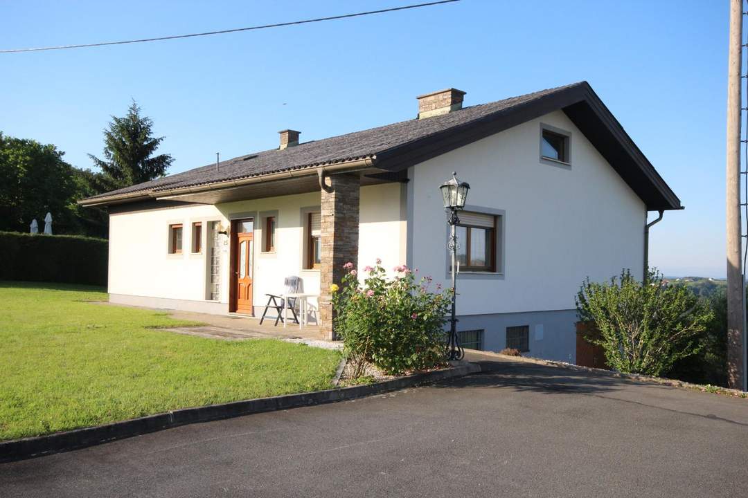 Großzügiges Miethaus Nähe Heiligenkreuz am Waasen