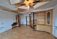 Mehrfamilienhaus mit Geschäftslokal