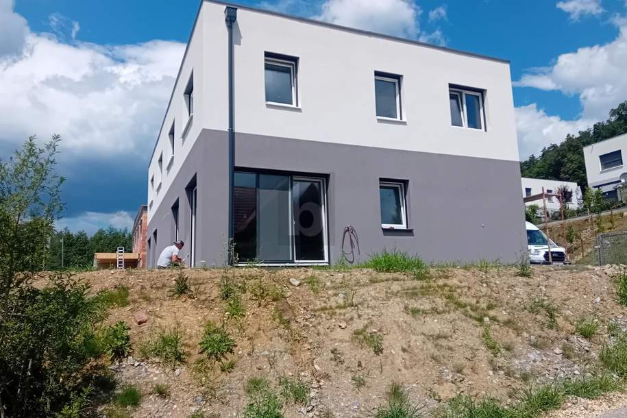 MODERNES DOPPELHAUS IN RUHIGER SONNENLAGE MIT PV-ANLAGE UND CARPORT, Haus-kauf, 389.000,€, 8302 Graz-Umgebung