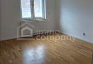 Helle 4 Zimmer Wohnung mit großer Dachterrasse am Rande der Innenstadt