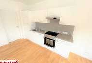 Alles, was man braucht: 2-Zimmer-Wohnung mit Balkon &amp; Stellplatz