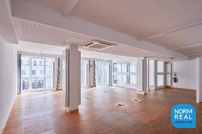 Moderner Büro oder Praxisraum mit Balkon am Paulusplatz, Gewerbeobjekt-miete, 1.554,19,€, 1030 Wien 3., Landstraße