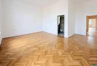 Erstbezug nach Sanierung: Traumhafter 4-Zimmer-Altbau mit moderner Ausstattung