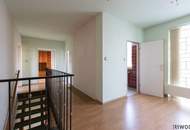 EIN- ODER ZWEIFAMILIENHAUS, gute Substanz, Modernisierungsbedarf