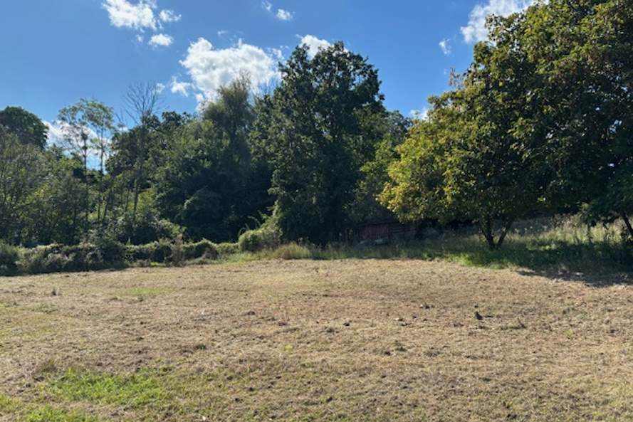 Wohnen im Grünen – Leben in Stadtnähe. Traumhaftes Grundstück im Wischathal!, Grund und Boden-kauf, 69.900,€, 2013 Hollabrunn