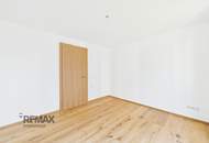 Mitten drin & lichtdurchflutet: Helle 3-Zimmer-Wohnung mit Wintergarten