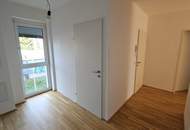 Kleine 2 Zimmerwohnung mit großem Westbalkon und Einbauküche!