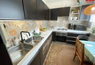 Praktische 2-Raum Wohnung im beliebten Wohngebiet Spallerhof mit traumhafter Grünlage! Entspannen auf der gemütlichen Loggia!