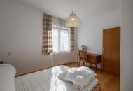 Kärntner Wohncharme in Seenähe – 5-Zimmer-Wohnung mit Kachelofen & Balkon