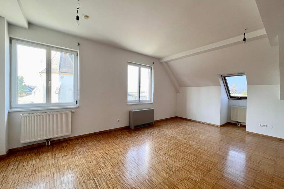 Helle 2 Zimmer Dachgeschosswohnung, Wohnung-miete, 750,00,€, 2291 Gänserndorf