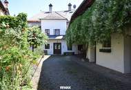 Wohnhaus mit uneinsehbarem großen Garten im Zentrum von Kilb