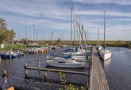 Sommeraktion - Traumgrundstück mit direktem Seezugang und Weitblick
