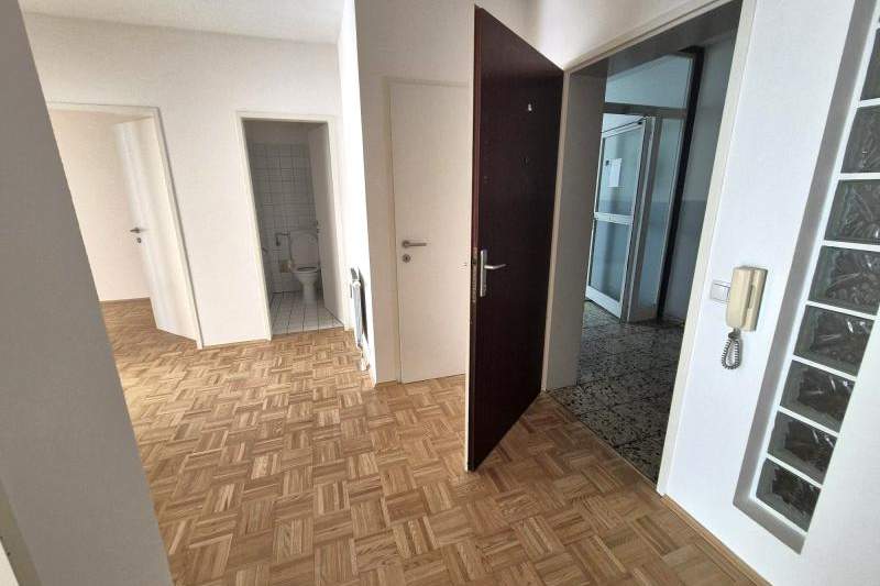 Geräumige Mietwohnung (64m²) in zentraler Lage in Fürstenfeld!, Wohnung-miete, 599,00,€, 8280 Hartberg-Fürstenfeld