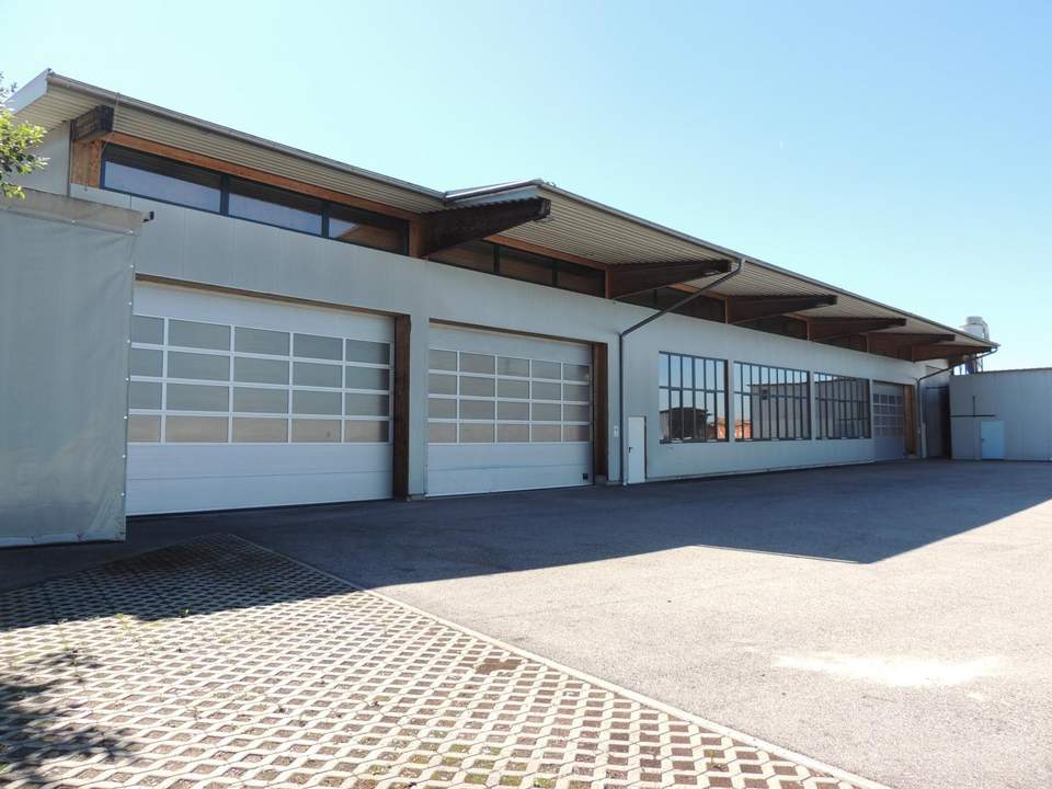 Lagerhalle/Produktionshalle mit ca. 1.117m² in Schardenberg zu mieten