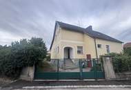 Charmantes Einfamilienhaus mit großem Grundstück und viel Potenzial