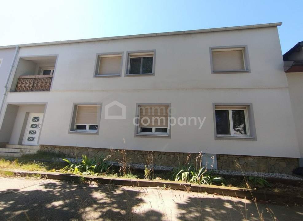 Gemütliches Einfamilienhaus mit Pool