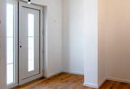 EXKLUSIVES SEEHAUS MIT EIGENEM STEG