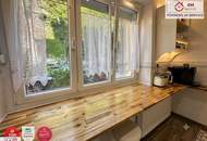 Ruhige Wohlfühloase nahe AKH (73m²): Saniert, PKW-Stellplatz, Fußbodenheizung & Grüner Innenhof!