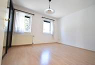 Sonnige Gartenwohnung mit Küche und Parkplatz in TOP LAGE!