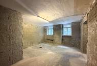 Vielseitig nutzbares Halbkellerlokal in zentraler Lage des 2. Bezirks // Versatile Semi-Basement Commercial Unit in a Central 2nd district location //