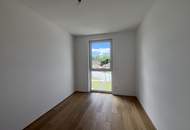 NEU BAU - mit Keller, Garten und je 2 Stellplätzen!