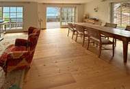 Ferienhaus mit Panoramablick und privatem Seezugang am Attersee