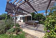 Moderner Vierkanthof mit Pool Sofortbezug - in prominenter Lage