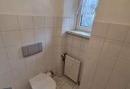 Altbauwohnung mit 2 Zimmern im 1. Stock