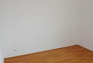 6 Zimmer Wohnung (Mieter Firma ) mit sehr guter Rendite