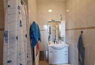 FREUNDLICHE ERDGESCHOSSWOHNUNG IM ZENTRUM VON GROßWEIKERSDORF MIT PARKPLATZ