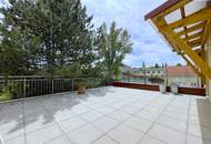 Großzügig. Hell. Ungestört. Penthouse-Feeling mit riesigen Fensterfronten und 40 m² großer Terrasse im Zentrum von Unterwaltersdorf!